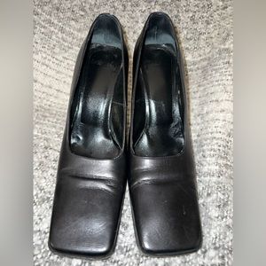 Black Square Toe Pump